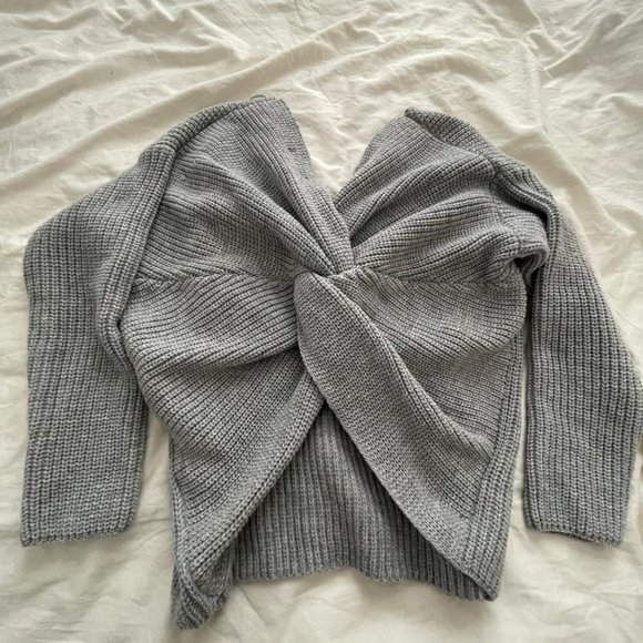 Chunky trendy grey sweater with cross-knit detail - Picture 2 of 5